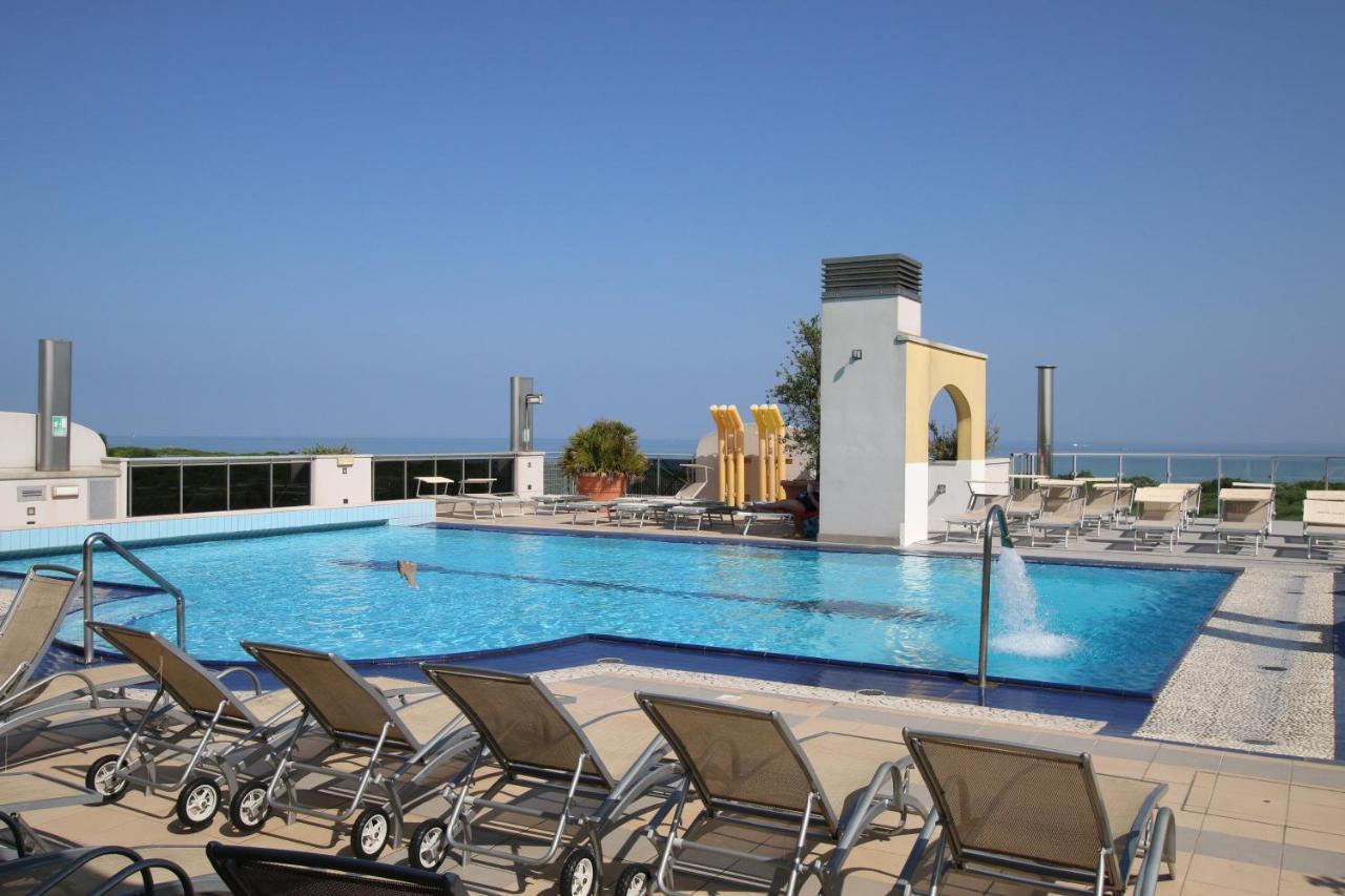 Eraclea Palace Hotel 4 Stelle S Eraclea Mare Eksteriør bilde